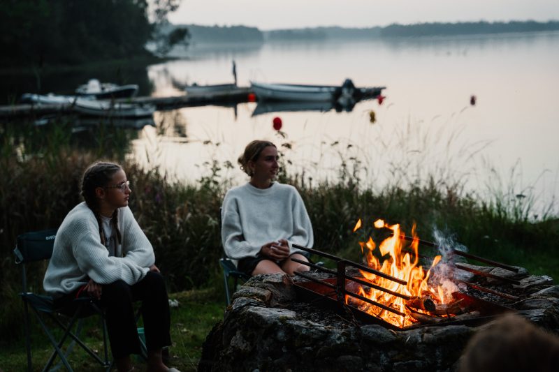 Eindeloze avonden bij de Canoe Tribe